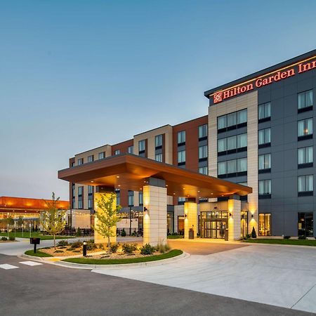 Hilton Garden Inn Milwaukee Brookfield Conference Center Экстерьер фото