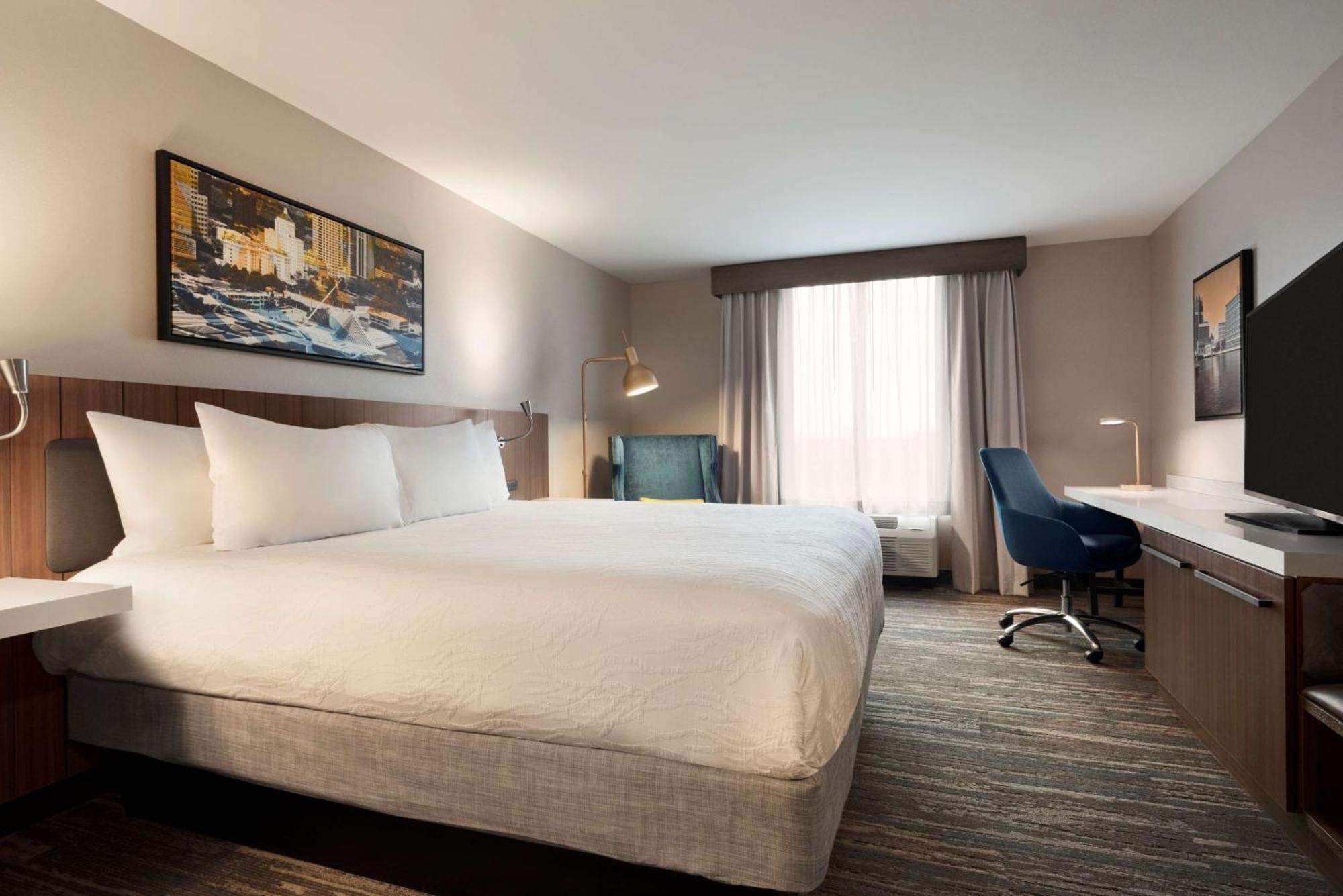 Hilton Garden Inn Milwaukee Brookfield Conference Center Экстерьер фото